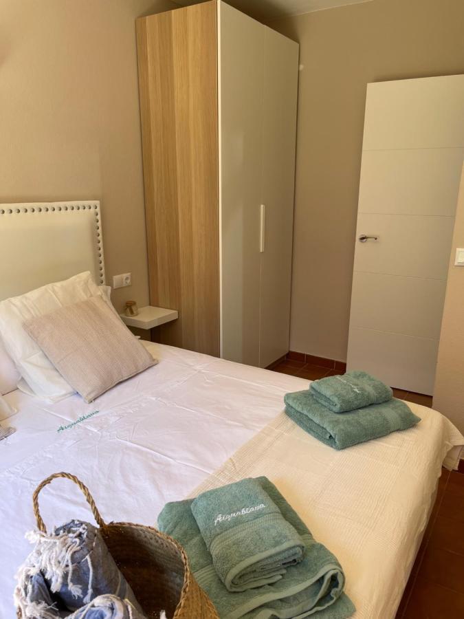Bonito Apartamento Con Terraza, Jardin Y Piscina カラン・ボッシュ エクステリア 写真